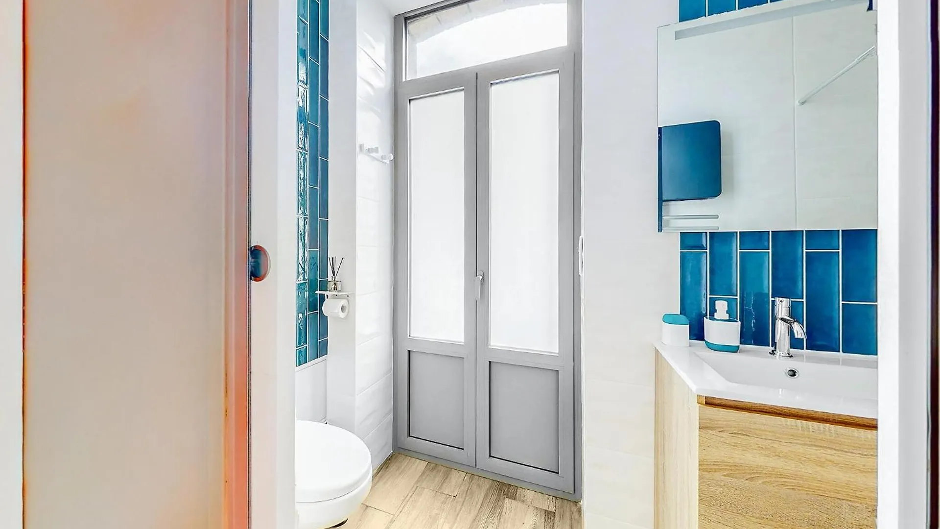 1 Bedroom Stunning Apartment In Melrand