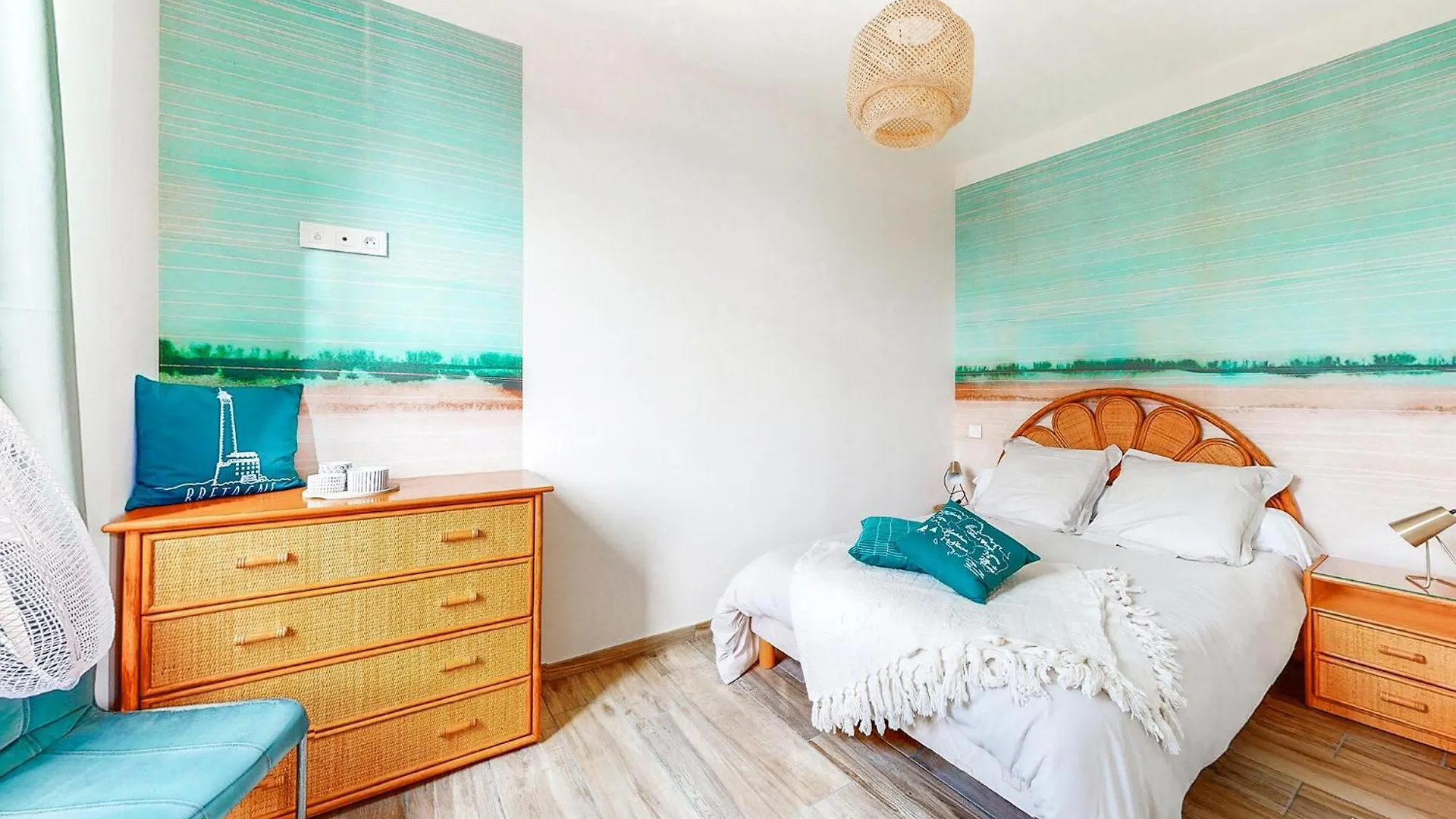 1 Bedroom Stunning Apartment In Melrand Francie